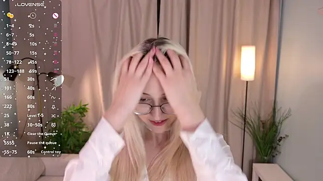 Snapshot of Marry_sharp chatting on December 2025 09:34:02 PM Marry sharp online show from December 2025 09:34:02 PM