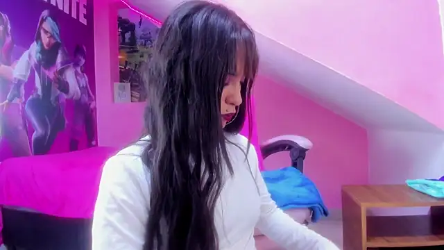 Snapshot of mikaela303av chatting on October 2025 02:56:01 AM mikaela303av online show from October 2025 02:56:01 AM