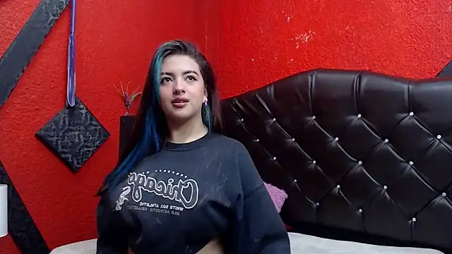 Snapshot of MaviceMur chatting on November 2025 10:10:01 PM MaviceMur online show from November 2025 10:10:01 PM