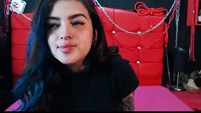 Snapshot of MaviceMur chatting on November 2025 12:02:01 AM MaviceMur online show from November 2025 12:02:01 AM