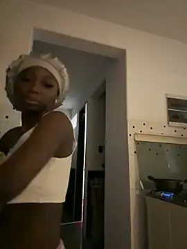 EmilyKisx online show from November 2025 10:14:01 AM