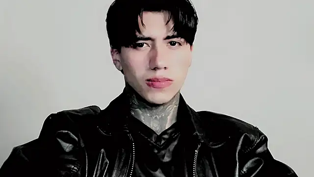 Snapshot of Alex_bdsmz chatting on November 2025 01:05:02 AM Alex bdsmz online show from November 2025 01:05:02 AM