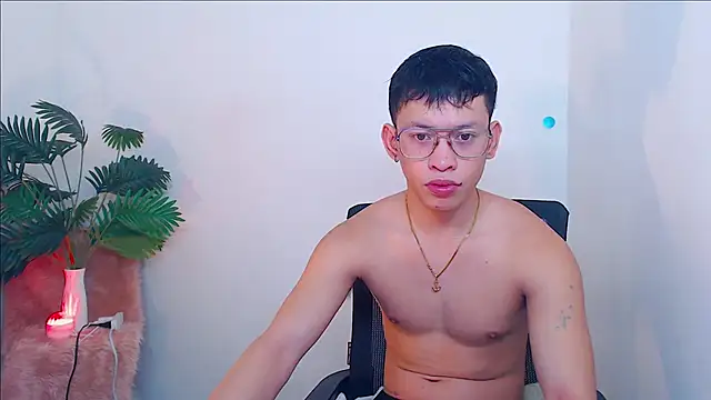 Snapshot of pinkcock_froi2305 chatting on September 2025 04:56:01 AM pinkcock froi2305 online show from September 2025 04:56:01 AM