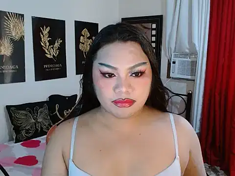 Snapshot of TSbrianaHugeCock chatting on November 2025 07:09:01 AM TSbrianaHugeCock online show from November 2025 07:09:01 AM