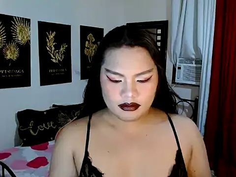 Snapshot of TSbrianaHugeCock chatting on November 2025 01:34:02 PM TSbrianaHugeCock online show from November 2025 01:34:02 PM