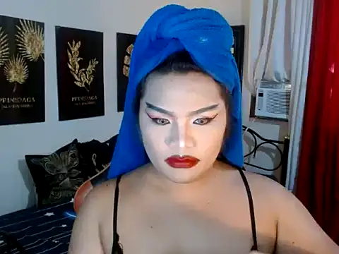 Snapshot of TSbrianaHugeCock chatting on November 2025 06:13:01 AM TSbrianaHugeCock online show from November 2025 06:13:01 AM