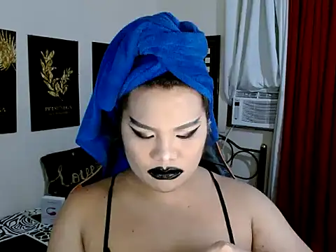 Snapshot of TSbrianaHugeCock chatting on December 2025 02:22:02 PM TSbrianaHugeCock online show from December 2025 02:22:02 PM