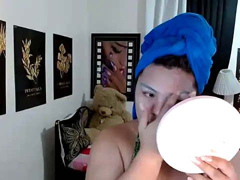 TSbrianaHugeCock online show from April 2026 02:11:02 PM