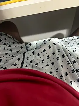 Snapshot of Novinho16cmz chatting on September 2025 01:40:02 AM Novinho16cmz online show from September 2025 01:40:02 AM