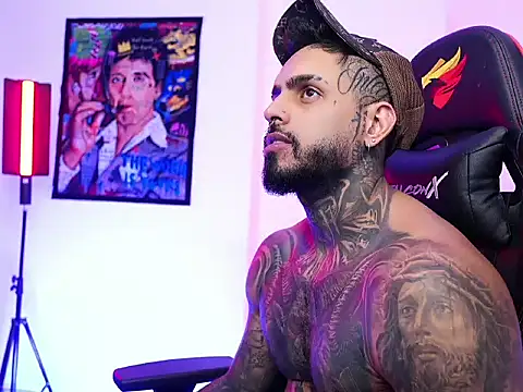 logan hugh8 online show from November 2025 06:35:01 AM