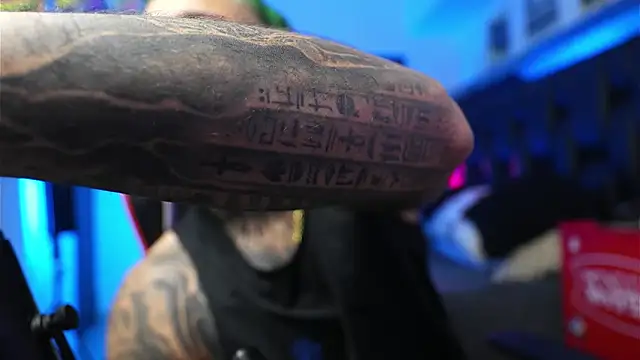 logan hugh8 online show from February 2026 07:34:01 AM