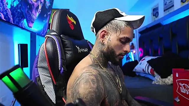 logan hugh8 online show from February 2026 07:17:02 PM