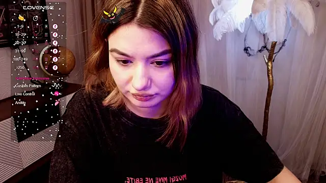 Snapshot of Dark_Moni chatting on November 2025 02:44:01 AM Dark Moni online show from November 2025 02:44:01 AM