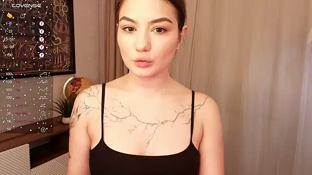 Snapshot of Dark_Moni chatting on November 2025 02:43:02 AM Dark Moni online show from November 2025 02:43:02 AM