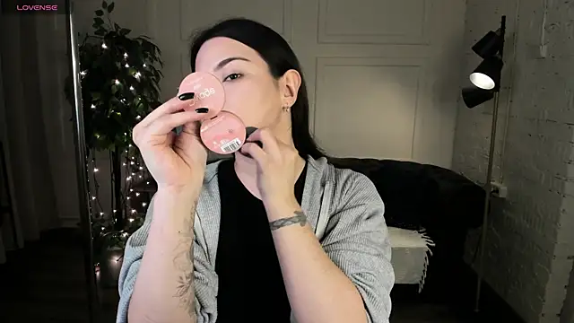 Dark Moni online show from March 2026 02:50:01 AM