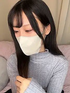 emiiiii1001 online show from December 2025 02:39:01 AM