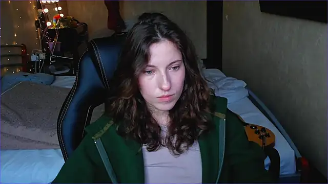 Snapshot of Agata_in_Wonderland chatting on November 2025 11:20:01 AM Agata in Wonderland online show from November 2025 11:20:01 AM