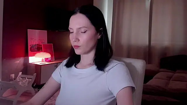 AdeleShinemm online show from April 2026 05:03:02 AM