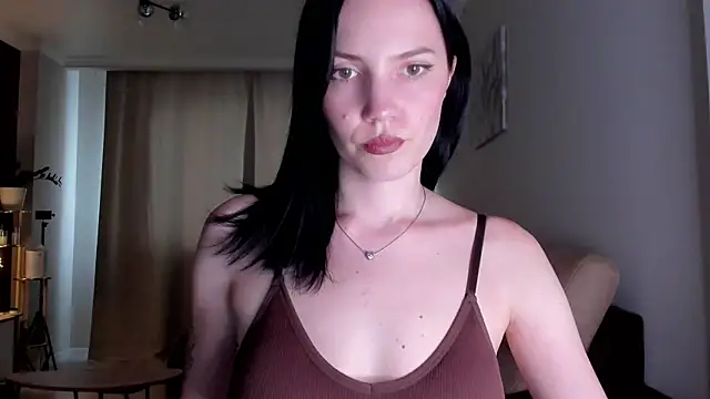 Snapshot of AdeleShinemm chatting on June 2026 08:06:02 AM AdeleShinemm online show from June 2026 08:06:02 AM