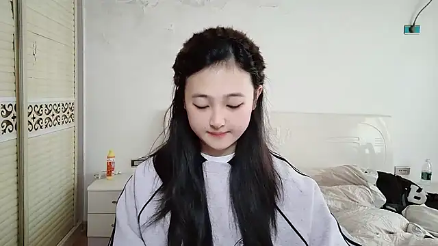 Snapshot of xxz98 chatting on December 2025 04:29:02 AM xxz98 online show from December 2025 04:29:02 AM