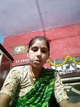 Snapshot of Laxmixx2 chatting on September 2025 03:47:02 PM Laxmixx2 online show from September 2025 03:47:02 PM