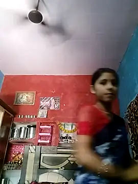 Snapshot of Laxmixx2 chatting on September 2025 03:52:02 AM Laxmixx2 online show from September 2025 03:52:02 AM