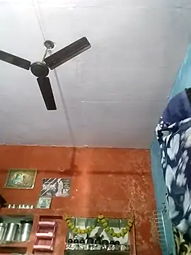 Snapshot of Laxmixx2 chatting on September 2025 01:42:01 AM Laxmixx2 online show from September 2025 01:42:01 AM