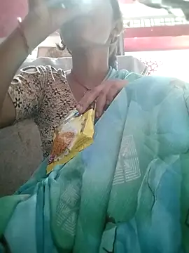 Snapshot of Laxmixx2 chatting on October 2025 01:58:01 AM Laxmixx2 online show from October 2025 01:58:01 AM