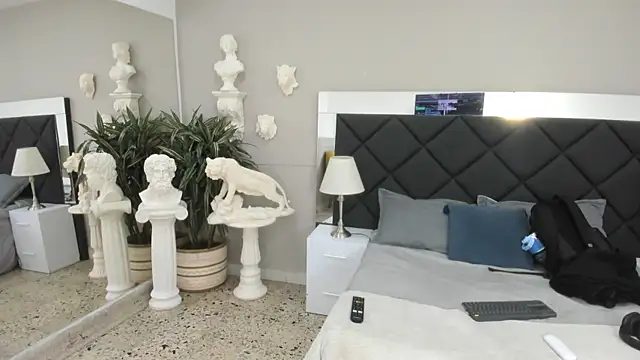 emilio brandon online show from December 2025 09:47:02 AM