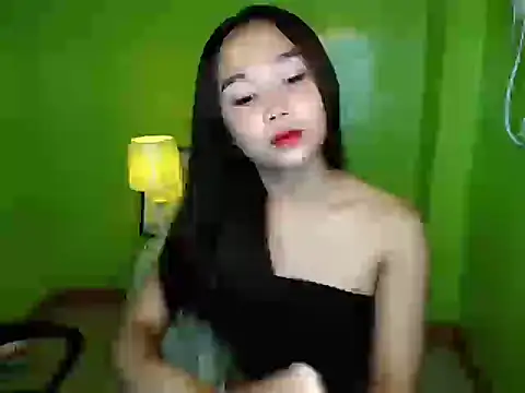 SultryCyraFoxmore online show from April 2026 03:48:02 AM