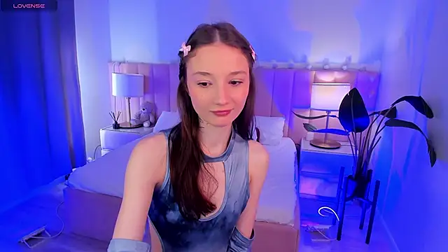 MilliMouse online show from April 2026 11:02:01 PM