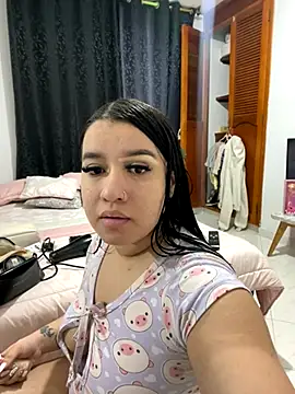 Aliciawhitee online show from November 2025 12:08:02 AM