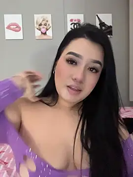 Snapshot of Aliciawhitee chatting on April 2026 04:04:02 AM Aliciawhitee online show from April 2026 04:04:02 AM