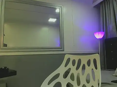 Oriana Jhonson online show from February 2026 11:00:01 AM