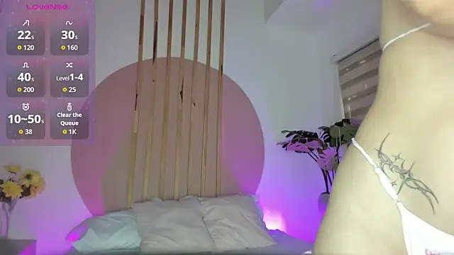 Snapshot of rei_cos chatting on October 2025 12:15:01 PM rei cos online show from October 2025 12:15:01 PM