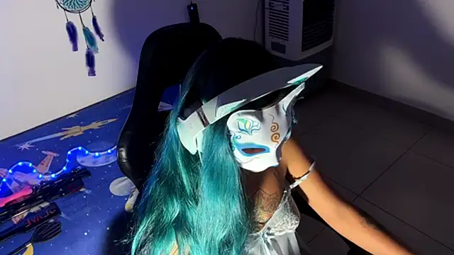 Snapshot of bluesubmissive chatting on October 2025 04:31:02 AM bluesubmissive online show from October 2025 04:31:02 AM