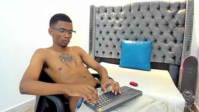 nero reyd online show from December 2025 07:41:02 PM