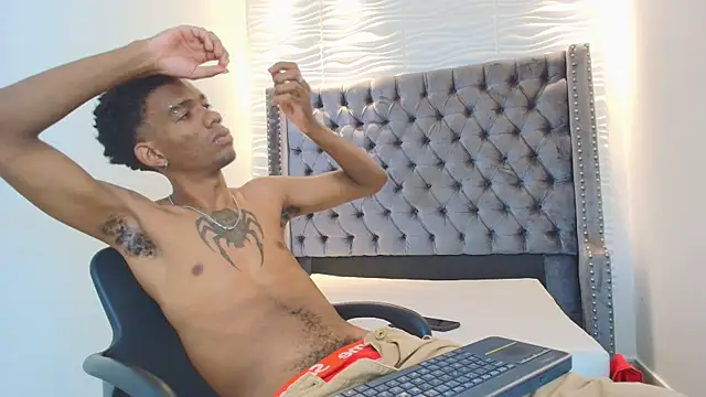 nero reyd online show from July 2026 07:20:02 PM