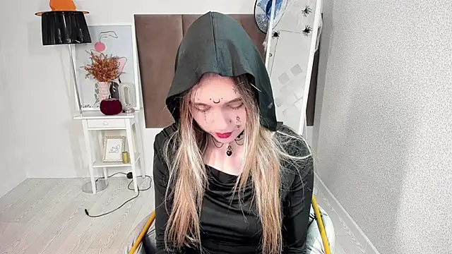 Snapshot of Vel1ka chatting on October 2025 10:08:02 AM Vel1ka online show from October 2025 10:08:02 AM