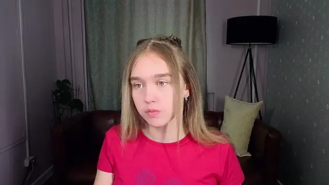 Snapshot of Vel1ka chatting on November 2025 10:26:01 AM Vel1ka online show from November 2025 10:26:01 AM