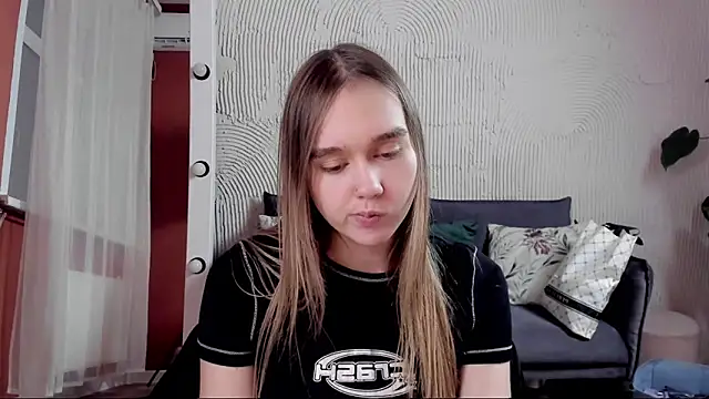 Snapshot of Vel1ka chatting on November 2025 12:52:01 PM Vel1ka online show from November 2025 12:52:01 PM