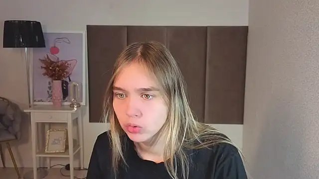 Snapshot of Vel1ka chatting on December 2025 04:39:01 AM Vel1ka online show from December 2025 04:39:01 AM