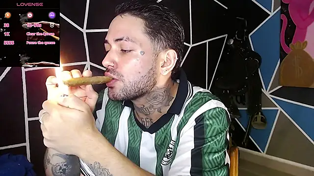 Snapshot of nicolastorres99 chatting on October 2025 12:27:01 AM nicolastorres99 online show from October 2025 12:27:01 AM