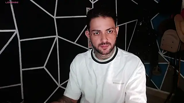 Snapshot of nicolastorres99 chatting on October 2025 02:23:02 AM nicolastorres99 online show from October 2025 02:23:02 AM