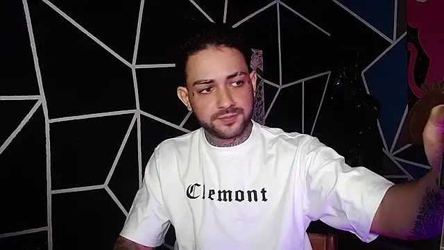 Snapshot of nicolastorres99 chatting on November 2025 03:19:01 AM nicolastorres99 online show from November 2025 03:19:01 AM