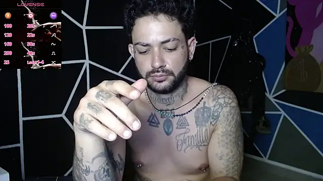 Snapshot of nicolastorres99 chatting on November 2025 12:16:01 PM nicolastorres99 online show from November 2025 12:16:01 PM