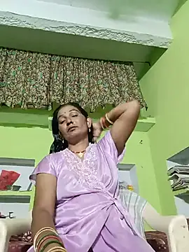 Snapshot of ZIVAA chatting on June 2026 10:15:01 AM ZIVAA online show from June 2026 10:15:01 AM