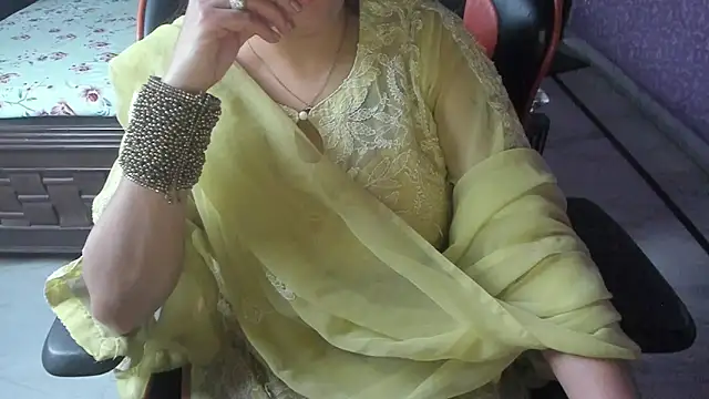 ShylaGill online show from December 2025 10:53:01 AM