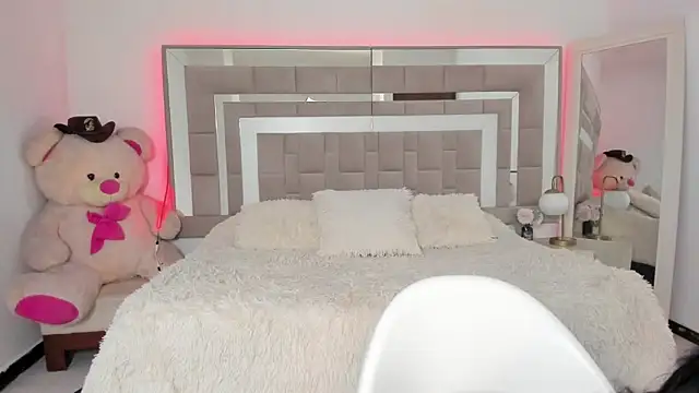 Natti london online show from September 2025 02:49:02 PM