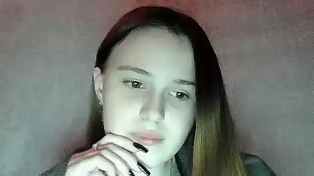 SweetLoraa online show from November 2025 05:26:01 PM